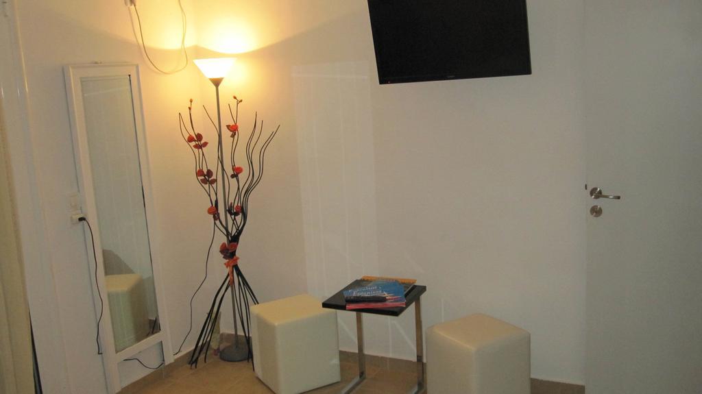 Rodon Apartments Tsoukaládhes Chambre photo